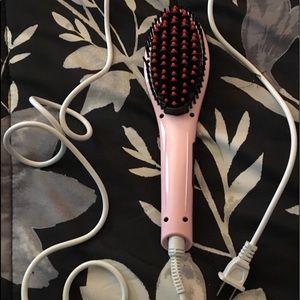 Brush & Straightener All In One